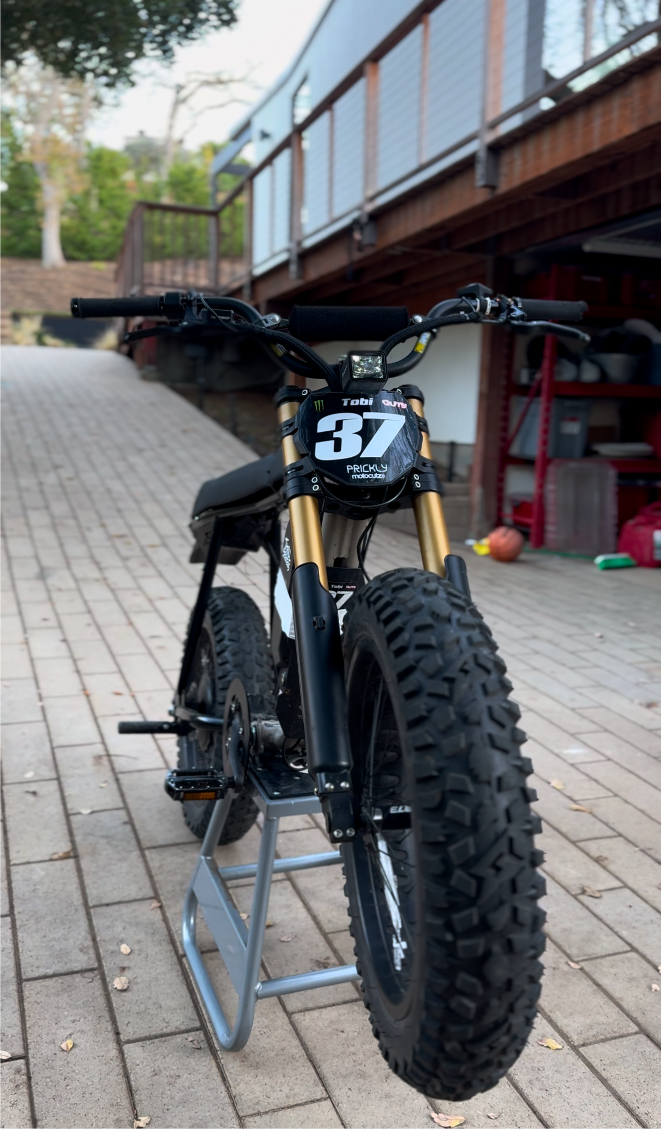 Dark gold fork wrap